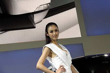 翟凌兽兽门艳照片曝光 网友怀疑事件为个人炒作