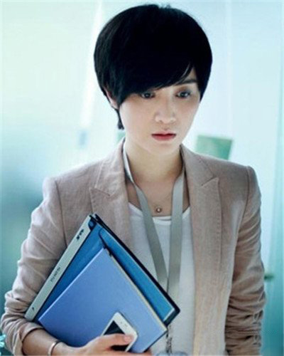 宋佳短发图片大全 干练大气掀起短发风潮