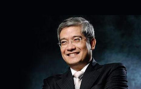 郎咸平妻子是谁 55岁郎咸平25岁娇妻樊小纯 郎咸平妻子是谁 55岁郎咸平25岁娇妻樊小纯