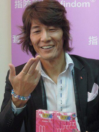 日本AV男优加藤鹰退役 分享职业经验宣传公益