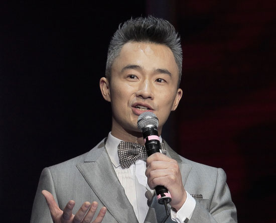 王萌萌与程雷牵手公开恋情 女方资料大揭密