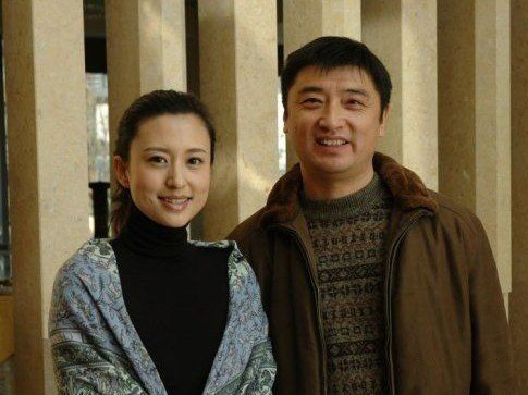 主持人张蕾的孩子照片 央视女主持张蕾嫁五旬亿万富豪 主持人张蕾的孩子照片 央视女主持张蕾嫁五旬亿万富豪