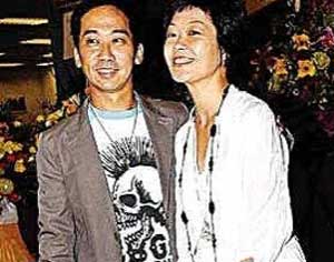 张达明老婆何念慈不离不弃同丈夫一起抗癌 张达明近况