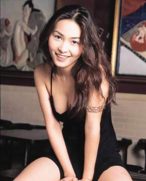 过气艳星陈昭昭大谈“脱的代价”：令追求者却步