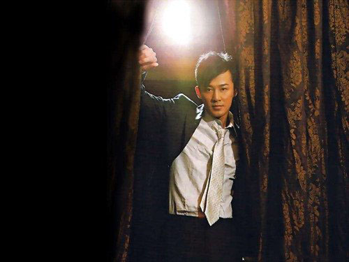 林峰身高有多少？ 林峰的家庭背景揭秘