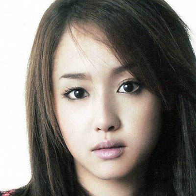 泽尻英龙华生活照曝光 三级新片《狼狈》让她一脱成名