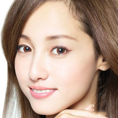 泽尻英龙华生活照曝光 三级新片《狼狈》让她一脱成名