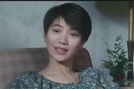 袁咏仪年轻时照片被爆 为你揭秘其个人资料 袁咏仪年轻时照片被爆 为你揭秘其个人资料
