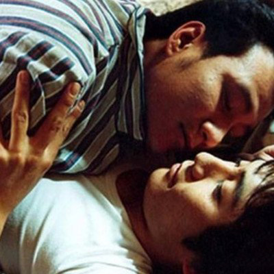 刘烨胡军性感照片曝光 胸肌大露基情四射