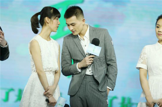 左耳欧豪的照片 “快男”欧豪此次凭借《左耳》成功转型