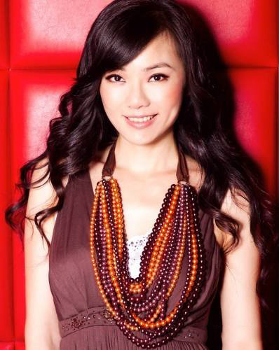 百变天后谢金燕图片曝光 性感知性惹人爱 百变天后谢金燕图片曝光 性感知性惹人爱