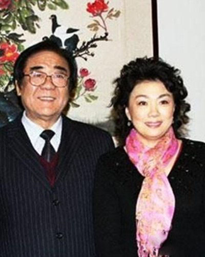 李谷一的儿子帅照曝光 揭金铁霖李谷一离婚内幕
