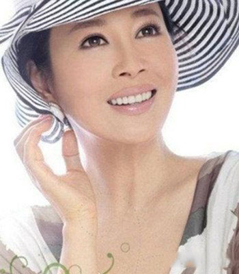 邬倩倩年轻时照片曝光 邬倩倩资料简介及照片