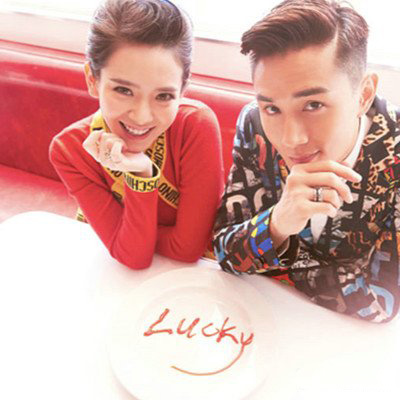 戚薇怀孕大肚照曝光 与李承铉奉女成婚