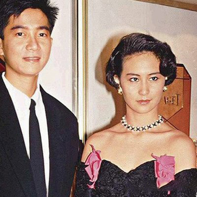 陈百强何超琼私照大曝光 揭密音乐才子的死亡原因