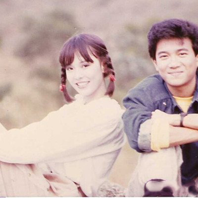 陈百强何超琼私照大曝光 揭密音乐才子的死亡原因