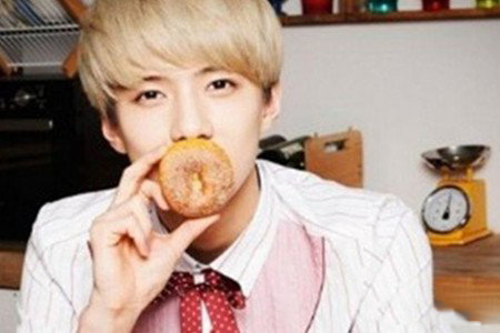 吴世勋亲生哥哥照片曝光 带你揭秘其家世背景