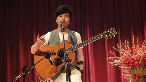 黄国伦个人资料 台湾和香港知名的流行音乐制作人 黄国伦个人资料 台湾和香港知名的流行音乐制作人