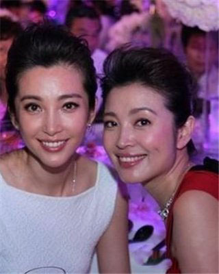 李冰冰年龄曝光 早年罕见照流出被指虚假年龄