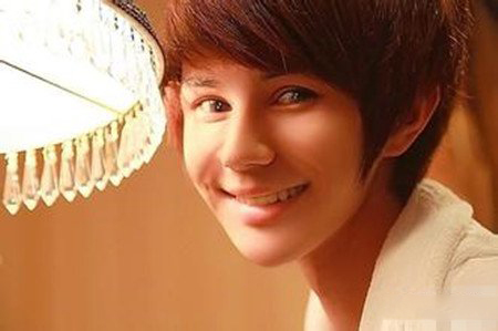 马里山整容前的样子似曝光 整容前的样子帅气不减