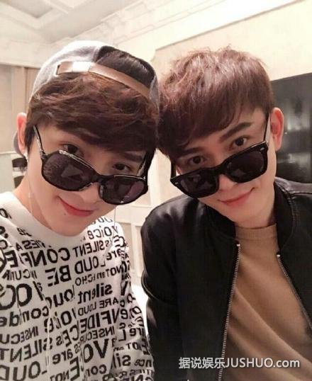 沈氏夫妇宣布订婚 沈煜伦沈肯尼昔日亲密照曝光