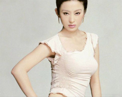 张敏大尺度写真曝光 不雅图片曾遭疯传引围观