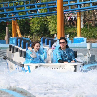 王思聪女友游乐园图片曝光 揭秘王思聪的历任女友 王思聪女友游乐园图片曝光 揭秘王思聪的历任女友