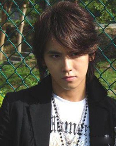 陈德修个人资料 东城卫广州开唱 苦熬五年终见“黑暗曙光” 陈德修个人资料 东城卫广州开唱 苦熬五年终见“黑暗曙光”