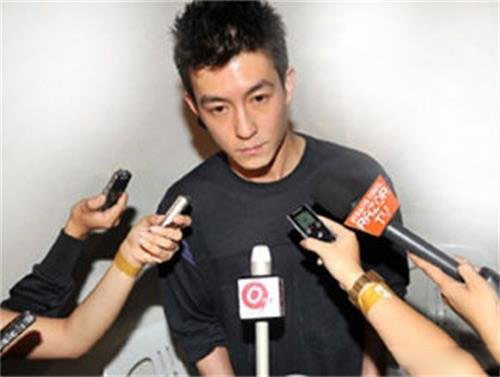 陈冠希事件完整照片疯传 核心人物冠希在四年后高调复出