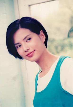 李若彤个人资料老公遭曝光？ 反串“杨过”被赞帅过古天乐