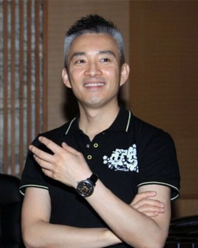 亚宁近况家庭妻子 分析亚宁是否是同性恋