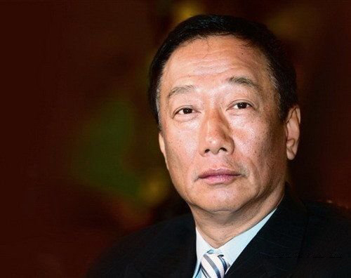 周群飞与郭台铭的情人关系为不实言论 揭秘他们的个人资料 周群飞与郭台铭的情人关系为不实言论 揭秘他们的个人资料