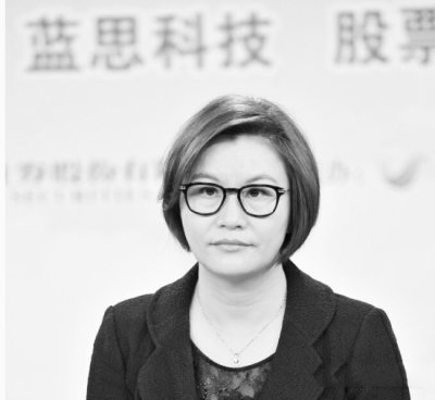 周群飞与郭台铭的情人关系为不实言论 揭秘他们的个人资料 周群飞与郭台铭的情人关系为不实言论 揭秘他们的个人资料