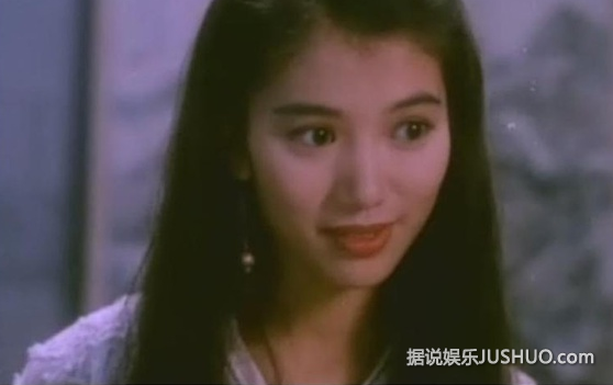 袁咏仪年轻时能秒杀Baby范爷十条街 绝对是纯天然美女