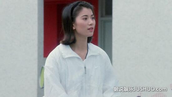 袁咏仪年轻时能秒杀Baby范爷十条街 绝对是纯天然美女