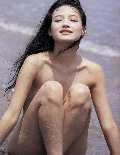 舒淇的三级片图片 一脱成名的女星
