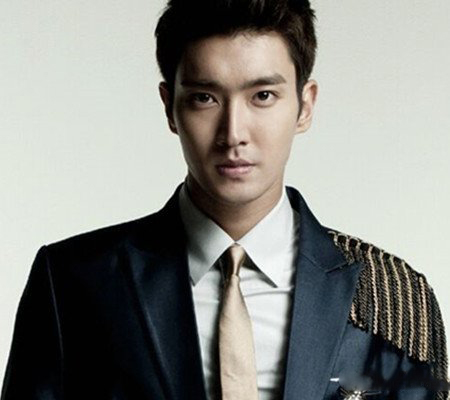 看帅气的崔始源图片 三大方面让你深入了解他