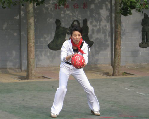 王小丫简历遭曝光 职业生涯大盘点