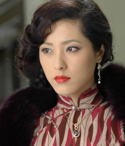 上海国际电影节最佳女演员奖获得者 曾黎个人资料大曝光