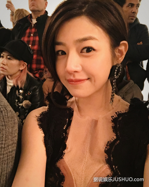 恋爱中的女人：陈妍希尺度变大 穿假透视装深V开到肚子