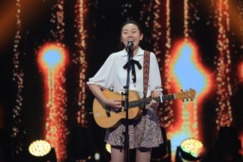 李嘉琪中国好声音打动众位导师 家境贫寒却坚持音乐梦想