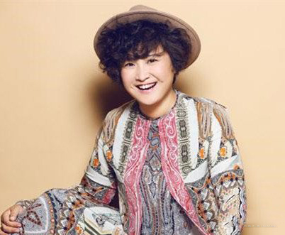 贾玲年轻时照片曝光 消瘦尽显美女气质被赞女神 贾玲年轻时照片曝光 消瘦尽显美女气质被赞女神