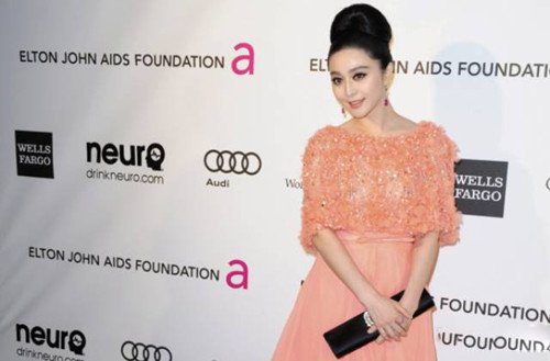 范冰冰露点装透视 大尺度春光乍泄