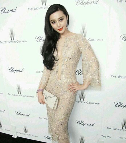 范冰冰露点装透视 大尺度春光乍泄