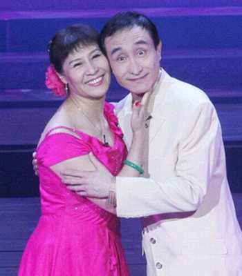 曝巩汉林老婆剧照 揭秘巩汉林不上春晚缘由