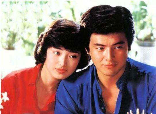 山口百惠和三浦友和夫妇近照曝光