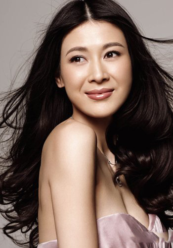 童蕾性感图片曝光 出席活动分享保养秘诀