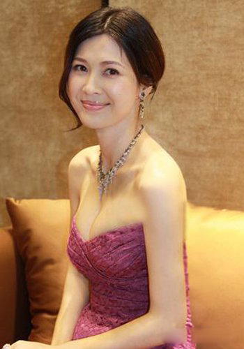 童蕾性感图片曝光 出席活动分享保养秘诀