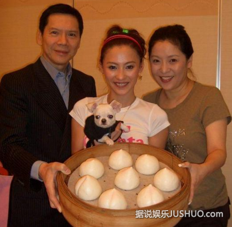 向太陈岚发长文痛骂星爷不是男人，要他出来对质