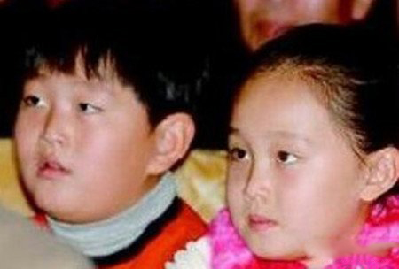 赵本山龙凤胎儿女图片曝光 本山大叔夸儿女争气 赵本山龙凤胎儿女图片曝光 本山大叔夸儿女争气